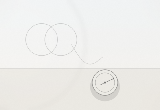 柔らかな光の差す机上に羅針盤が静かに置かれ、二つの円が重なって見える。立場を悟り調和を仕事とする姿勢を象徴する情景。